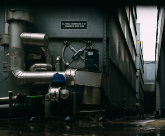 環(huán)境試驗(yàn)箱在各行業(yè)中的應(yīng)用及重要性